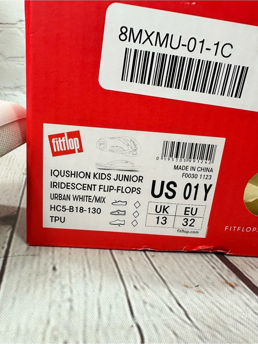 Fitflop IQUSHION iridescent Thong Sandals flip flops kids youth beach summer